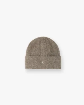 Strickad mössa med struktur